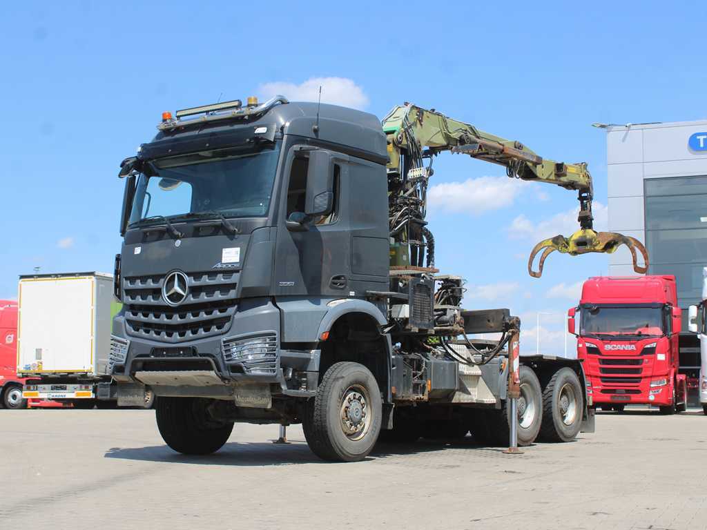 Mercedes-Benz Arocs 3351, 6x6, HYDRAULICKÁ RUKA LOGLIFT ET 450, PNEU 80%