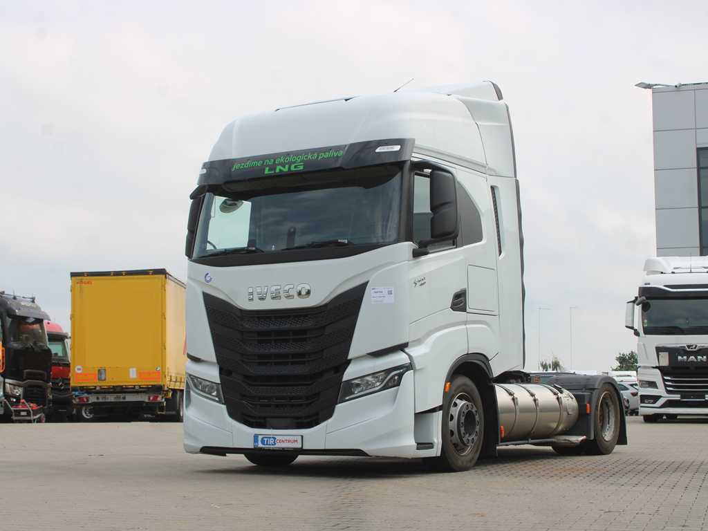 Iveco S- Way 460, LNG, EURO 6, LOWDECK, RETARDER, NAVIGACE, NEZÁVISLÁ KLIMATIZACE