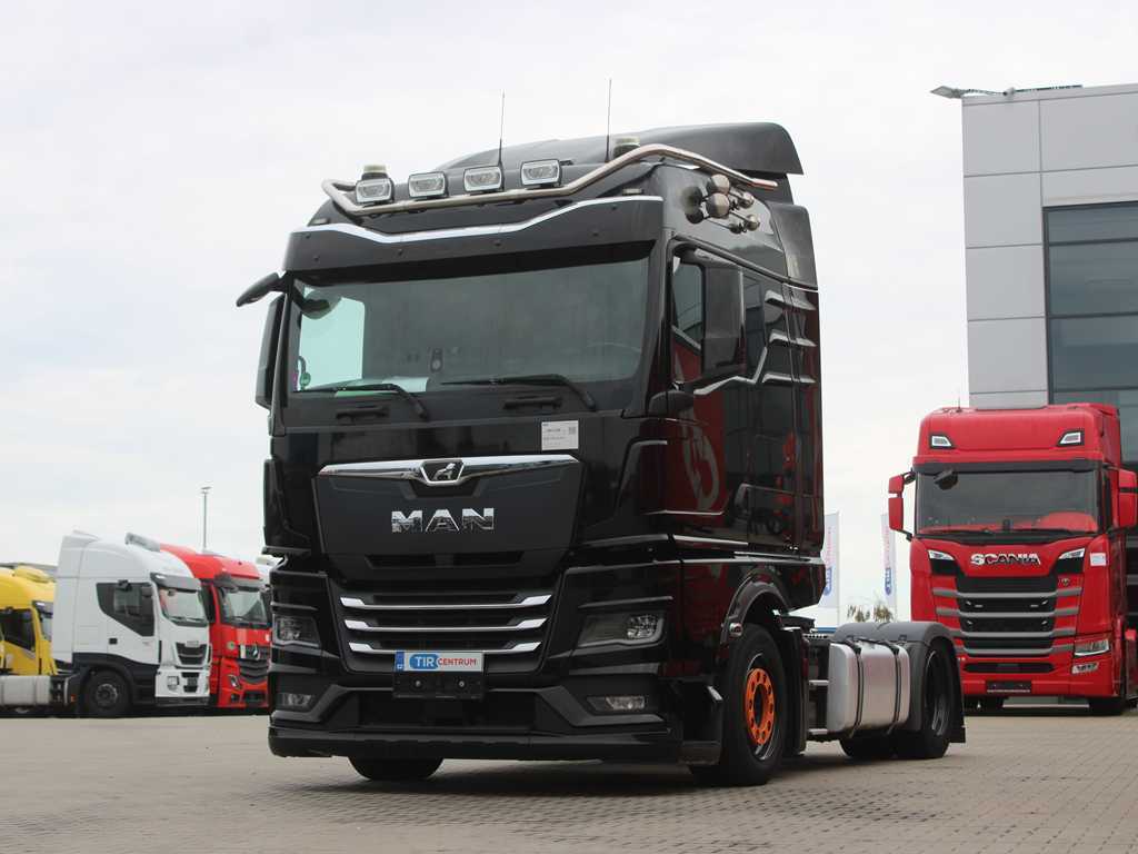 MAN TGX 18.470, LOWDECK, NAVIGACE, MAJÁKY, EURO 6