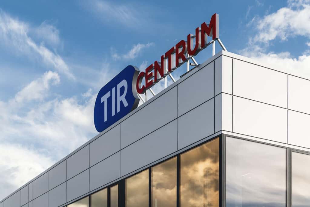 TIR CENTRUM D1 - kancelářská budova