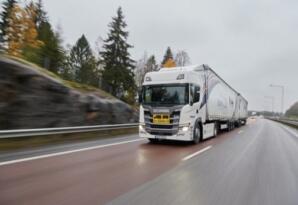 Scania transport laboratory ukazuje cestu k bezemisní přepravě